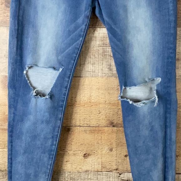 American Eagle Super Low Jegging destroyed blue jeans Size 8 - Picture 3 of 12